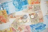 Adeus, Serasa: veja simpatias fáceis para ganhar dinheiro em agosto