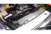 Golpe: família troca iPhone de R$ 7.500 por réplica em shopping. Veja