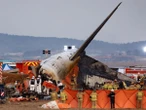 Motor desligado por engano fez avião cair na Coreia, diz relatório