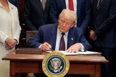 Trump eleva tarifaço para dezenas de países e adia início para 7/8. Veja lista