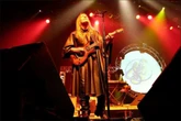 O rock progressivo dos anos 70 pulsa no Estilo Brasil com Sérgio Hinds