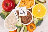 Vitamina B3 com chá verde pode ajudar a proteger o cérebro, diz estudo