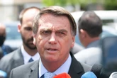Moraes determina que Bolsonaro informe internação urgente em até 24h