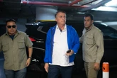 Bolsonaro hesita sobre motociata: "Medidas restritivas de dona Michelle". Vídeo