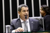Ex-deputado assumirá vaga de Zambelli caso ela peça licença da Câmara