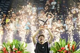 Jovem de 22 anos conquista Masters 1000 de Toronto e passa Djokovic