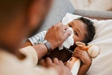 Saiba como proteger as crianças de doenças respiratórias no outono