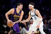 Lakers vencem Mavericks em primeiro jogo de Luka Doncic contra ex-time