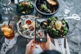 Agarre pelo estômago: saiba as comidas que conquistam cada signo