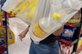 Jovem morre após beber cachaça; polícia investiga intoxicação por metanol