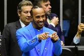 Lewis Hamilton se emociona ao lembrar título de brasileiro honorário