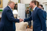Trump faz de Eduardo Bolsonaro opção número 1 do pai para Planalto