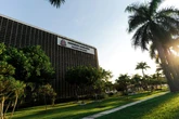Nova carreira pode aumentar salário de servidor social para R$ 21 mil