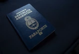 “Falha invisível”: erro em consulado invalida passaportes argentinos