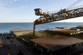 Balança comercial tem superávit de US$ 3 bilhões em setembro