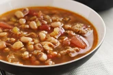 Chef ensina receita de feijão fradinho com caldo encorpado e saboroso