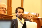 Governo de SP recua e defende contratos denunciados por ele mesmo