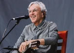 Caetano Veloso em Brasília: começa hoje a venda para o público geral