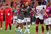 Douglas Costa e Felipe Melo exaltam Marcelo após rescisão: “Ídolo!”