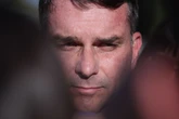 Líder do PT aciona STF contra Flávio Bolsonaro por “estimular invasão”