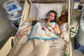 Atleta acorda paralisada do pescoço para baixo e descobre doença rara