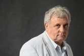 Morre Edmund White, referência da literatura gay, aos 85 anos