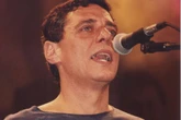 Equipe atualiza quadro de saúde de Chico Buarque após cirurgia; leia
