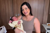 Influenciadora consegue mudar nome da filha após arrependimento