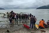 Veja imagens da queda de avião que deixou um morto em praia de Ubatuba