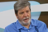 Marcelo Rubens Paiva sofre acidente e quebra a perna em voo
