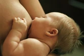 Mães contam jornadas desafiadoras de amamentação com bebês prematuros