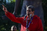Maduro sanciona lei que amplia controle sobre defesa nacional. Entenda