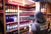 Metanol: investigação sobre bebida adulterada aguarda laudo há 1 ano