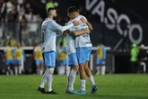 Vasco sai na frente, mas Grêmio corre atrás e empata em São Januário