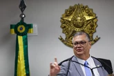 Dino determina que AGU recupere R$ 6 mi de emenda de Alberto Fraga