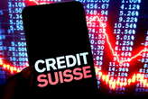 Ex-banqueiros do Credit Suisse são banidos do Reino Unido por fraude