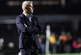 Crespo diz que derrota foi “totalmente merecida” e avalia má fase