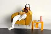 Anitta agita web ao ficar parada em live: “Calada vence”