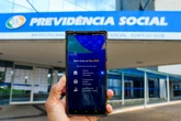 INSS começa a notificar as vítimas de fraudes; veja como baixar o app