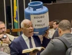Deputado leva botijão à Câmara e fala em “máfia do gás”