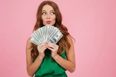 Trabalho e dinheiro: confira as previsões de setembro para os signos