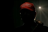 Propaganda do PT vincula Tarcísio a Trump e ataca privatizações em SP