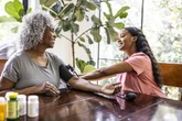 Envelhecimento da população aumenta a necessidade de Home Care