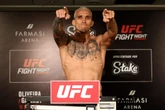UFC Rio: Charles do Bronx bate o peso e tem luta confirmada