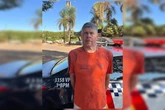 Veja momento em que filho que maltratava mãe idosa é preso na Asa Sul