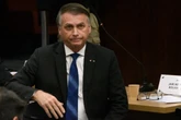 Bolsonaro é internado em Brasília para bateria de exames neste sábado