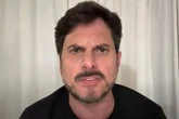 Alvo de medidas cautelares, Do Val volta a atacar Moraes em live
