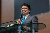 Pastor critica cachê de cantores evangélicos: “Falta de respeito”
