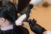 Produtos sem formaldeído para alisar cabelo também podem trazer riscos