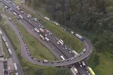 Suspeito é baleado por GCM ao tentar roubar moto na Rodovia Anhanguera